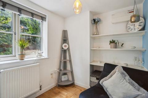3 bedroom end of terrace house for sale, Risborough Road, Aylesbury HP17