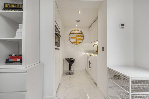 undefined, Rivermead Close, Middlesex