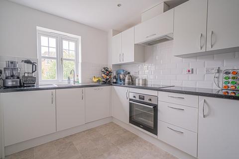 2 bedroom flat for sale, Chancel Court, Solihull, B91