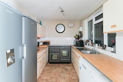undefined, Kingscroft Road, Banstead