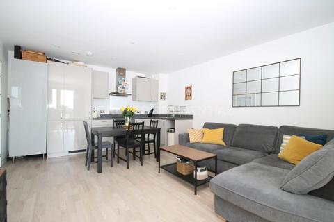 1 bedroom flat for sale, Blagdon Road, New Malden