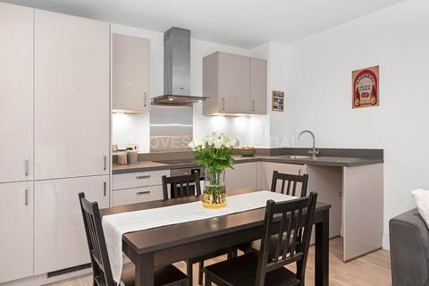 1 bedroom flat for sale, Blagdon Road, New Malden