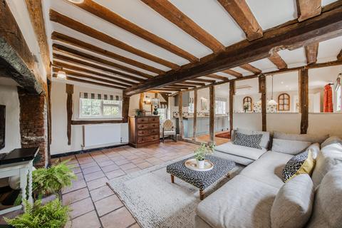 3 bedroom detached house for sale, Beautifully Restored Cottage with Spacious, Stylish Interiors in Hempnall