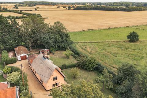 3 bedroom detached house for sale, Beautifully Restored Cottage with Spacious, Stylish Interiors in Hempnall
