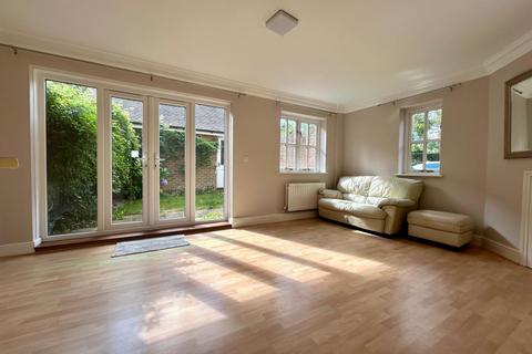 undefined, Hawkridge Grove, Kings Hill, ME19
