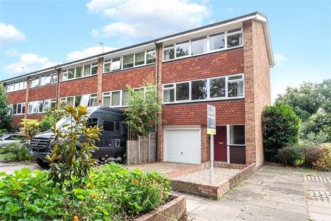 undefined, Kingfisher Drive, Surrey