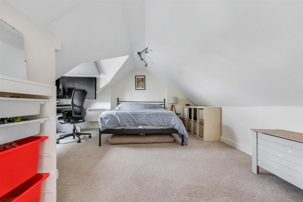 Bedroom 4 1.jpeg
