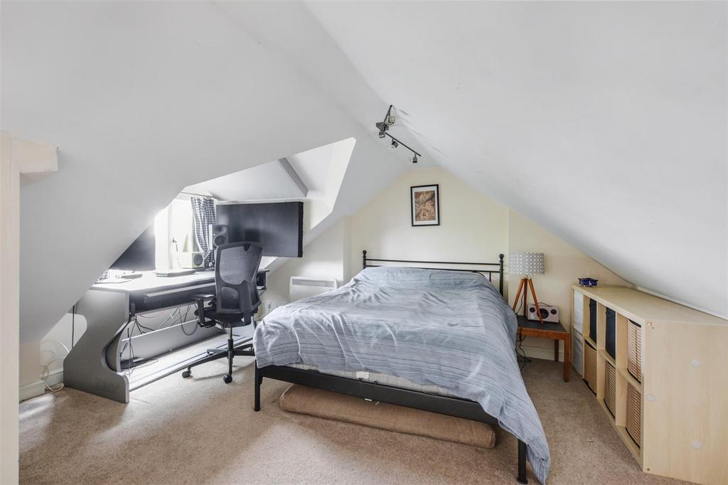 Bedroom 4 2.jpeg