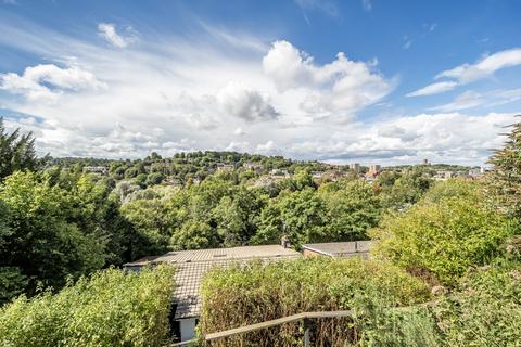 20 Abbot Road, Guildford, GU1 3TA