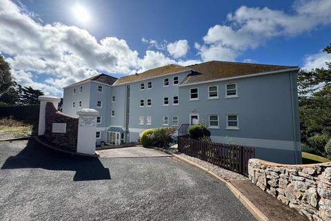 2 bedroom apartment to rent, Hesketh Road