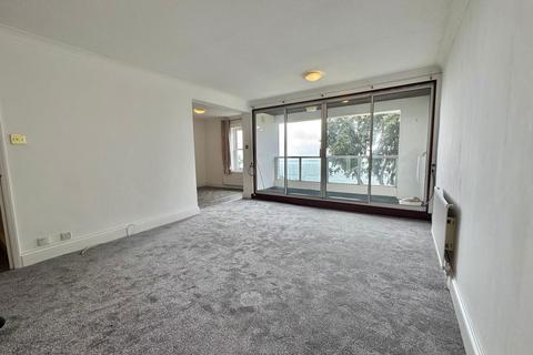2 bedroom apartment to rent, Hesketh Road