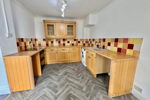 2 bedroom apartment to rent, Hesketh Road