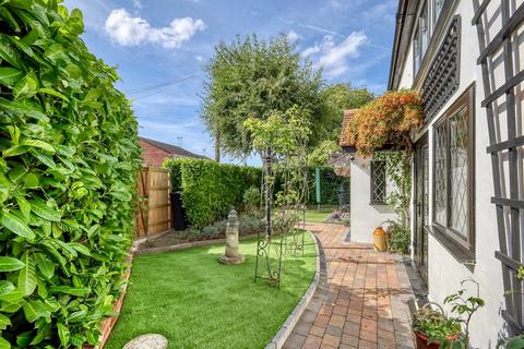 2 bedroom character property for sale, Bell Street, Chelmsford CM2