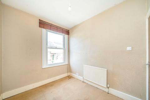 2 bedroom flat for sale, Heathwood Gardens, Charlton, London, SE7