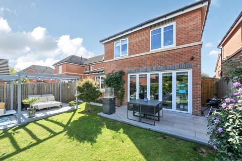 4 bedroom detached house for sale, Cotham Drive, Wakefield, West Yorkshire