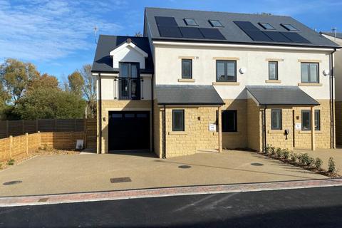 undefined, Coronation Close, Ilkley, West Yorkshire, LS29