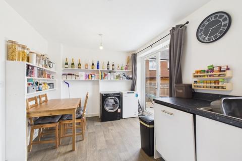 19 Freemans Road, Tuffley, Gloucester, GL4 0XJ