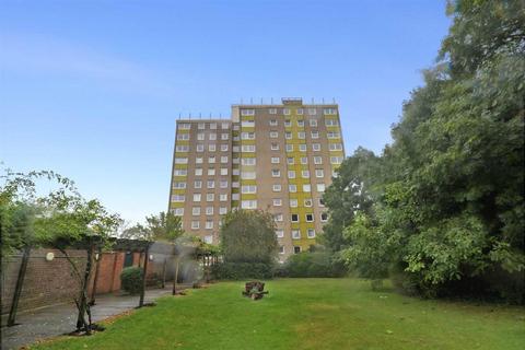 1 bedroom flat for sale, Avenue Road, Penge, London