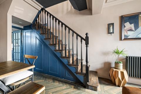 3 Gresham Road, London, SE25 5JT