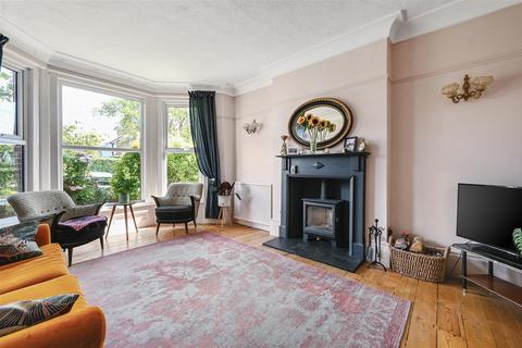 4 bedroom semi-detached house for sale, Ashburnham Road, Hastings