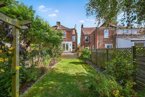 4 bedroom semi-detached house for sale, Ashburnham Road, Hastings