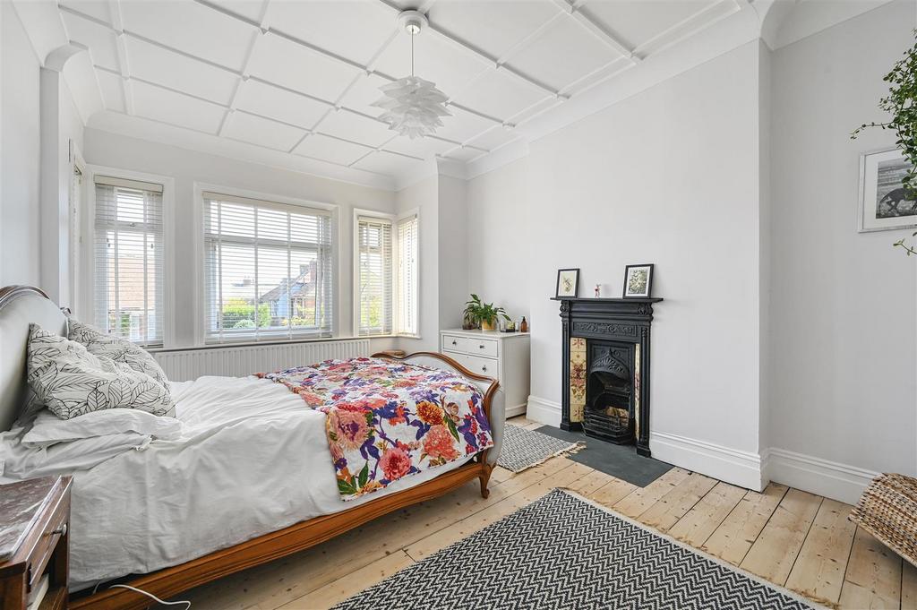 179 ASHBURNHAM ROAD (6).jpg