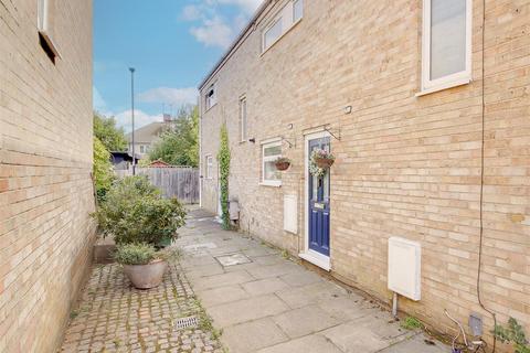2 bedroom terraced house for sale, Priors Mead, Enfield