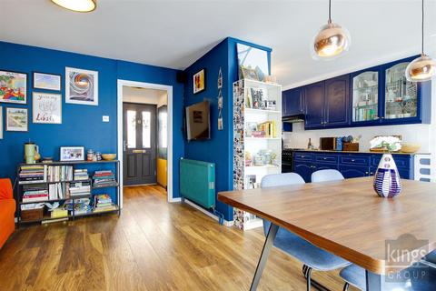 2 bedroom terraced house for sale, Priors Mead, Enfield