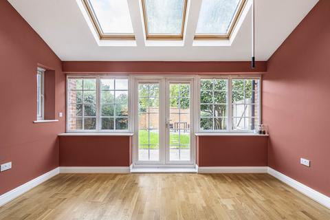 undefined, Brackendale Close, Englefield Green, Egham, Surrey, TW20