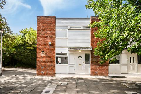 undefined, Brierley Close, London, SE25