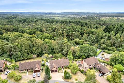 4 bedroom detached house for sale, The Woodlands, Whitehill GU35