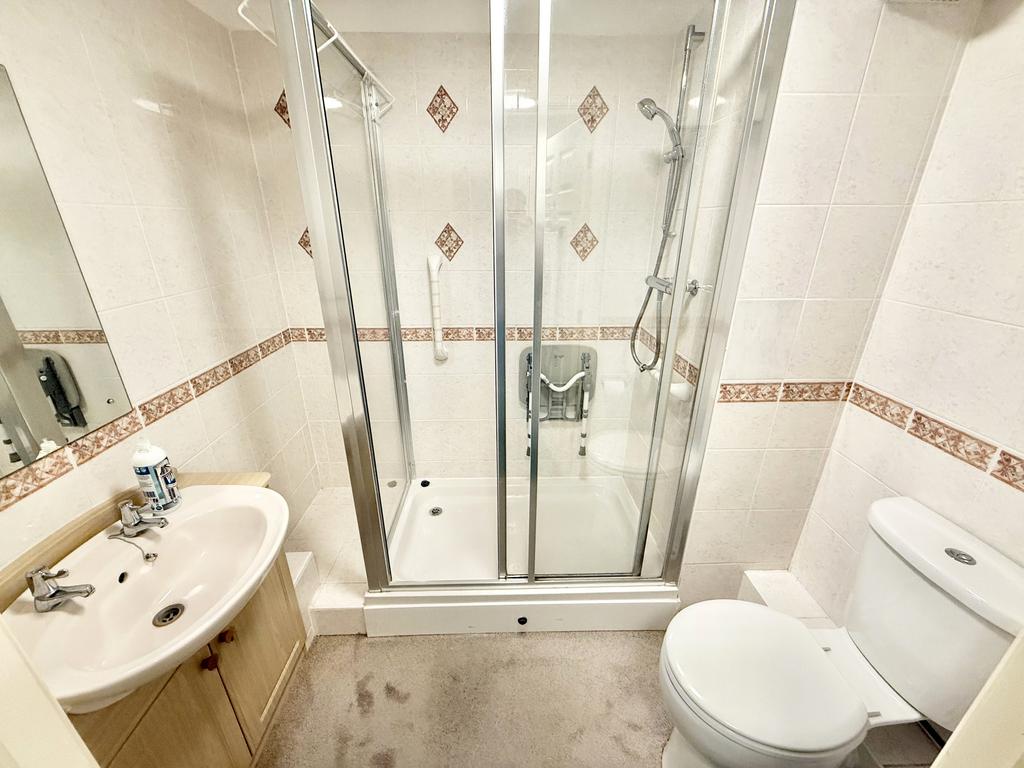 Shower Room.jpeg