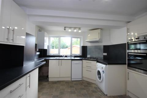 1 bedroom in a house share to rent, Hampden Drive Kidlington, Oxford