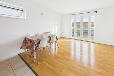93 Sovereign Heights, Slough, SL3 8PZ
