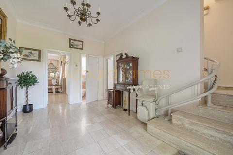 undefined, Allum Lane, Elstree, Herts, WD6