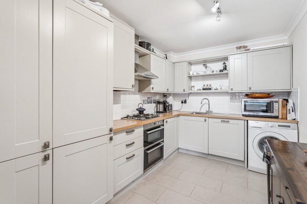 Kitchen/ Breakfast