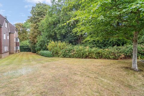 2 bedroom apartment for sale, Cranwells Lane, Farnham Common, Buckinghamshire, SL2