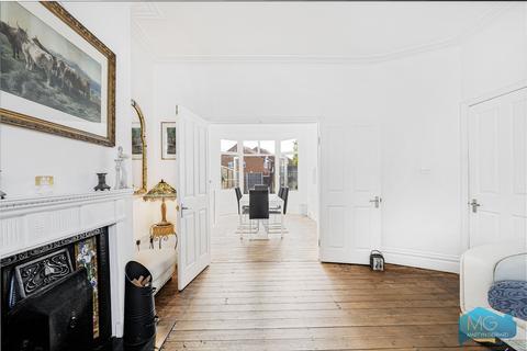 undefined, Clifton Road, London, N3