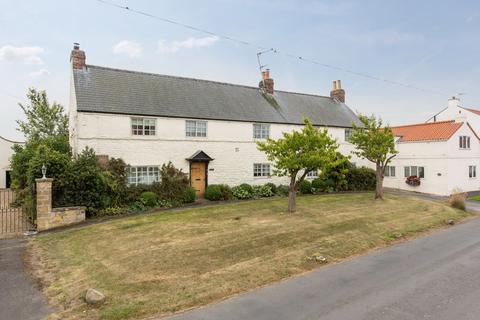 6 bedroom detached house for sale, Main Street, Gristhorpe, Filey YO14