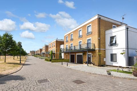 5 bedroom semi-detached house for sale, Boundary Way, Shoebury Garrison, Shoeburyness, Essex, SS3