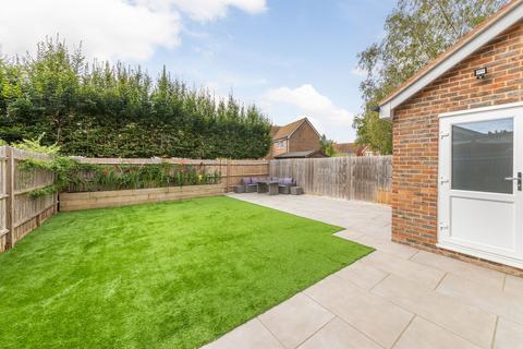 3 bedroom semi-detached house for sale, Lamble Walk, Wantage OX12