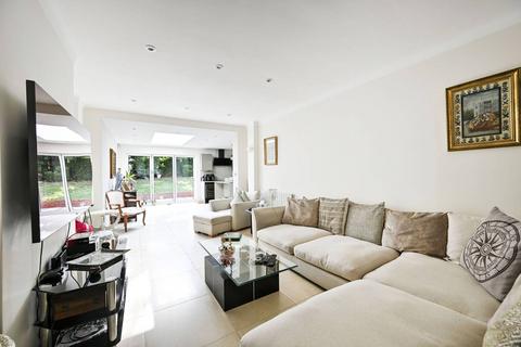 undefined, Brookfield Avenue, Ealing, London, W5