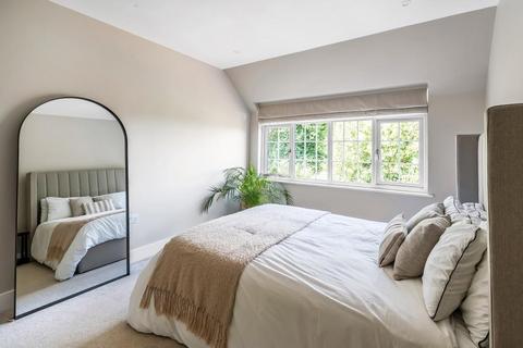 38a Nower Road, Dorking, RH4 3DJ