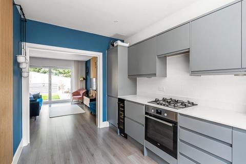 38a Nower Road, Dorking, RH4 3DJ