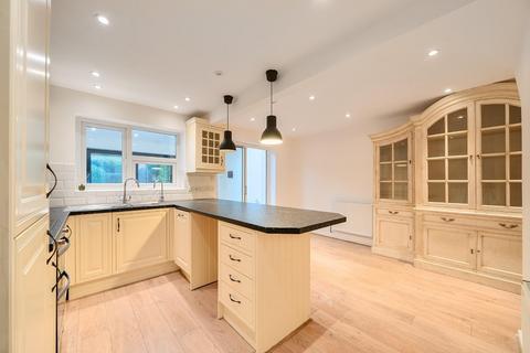 10 Lazenby Fold, Wetherby, LS22 6WN