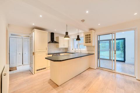 10 Lazenby Fold, Wetherby, LS22 6WN