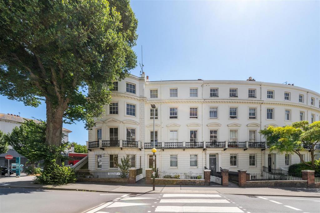 Flat 1, 37 Montpelier Crescent-22.jpg