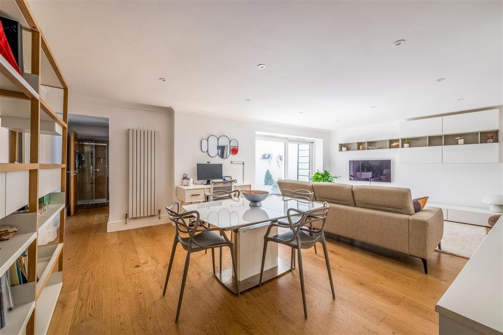 Flat 1, 37 Montpelier Crescent-5.jpg