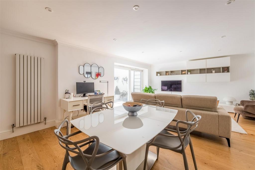 Flat 1, 37 Montpelier Crescent-6.jpg