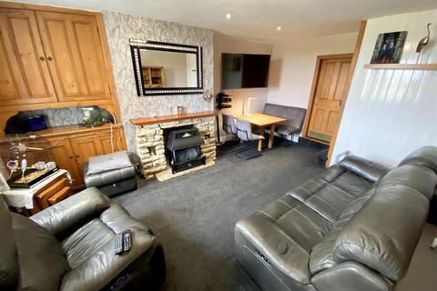 undefined, Sunside Cottages, Penistone Road, Birdsedge